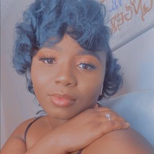 Meet your Posher, Tamia